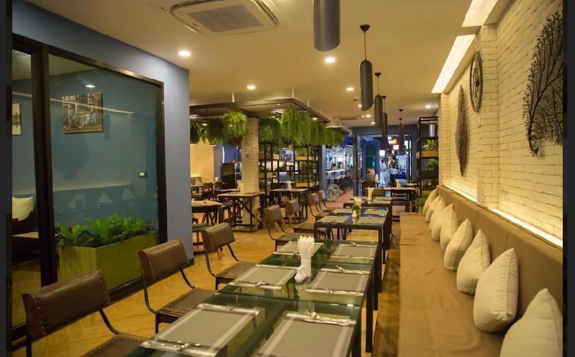 Neptuna Hotel Patong Eksteriør billede